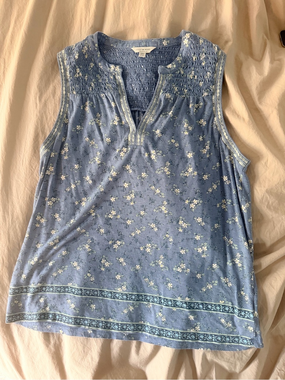 Lucky Brand Light Blue Floral Smocked Tank Women’s M